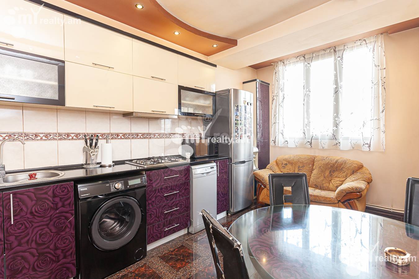 3 bedroom apartment for sale E. Qochar St, Center Yerevan, 152052