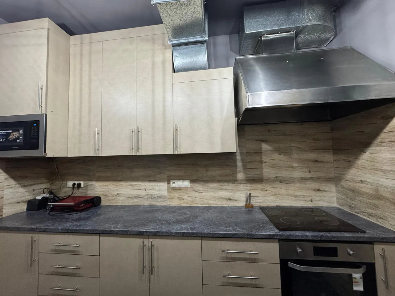 Commercial for sale خیابان چارِنتس, مرکز شهر ایروان, 157295