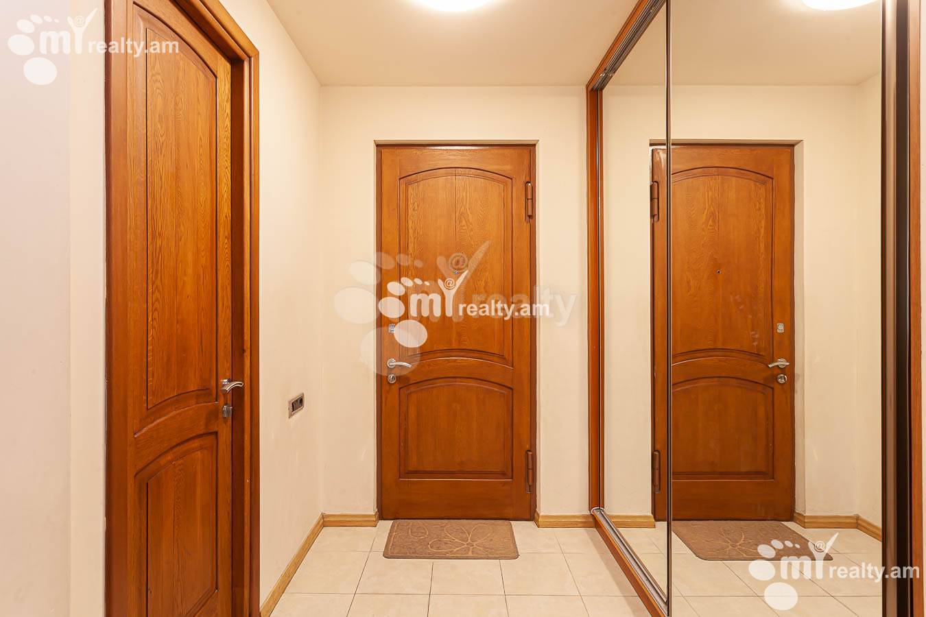 3 bedroom apartment for sale Paronyan St, Center Yerevan, 153346