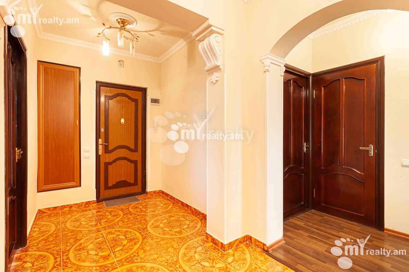 4 bedroom apartment for sale K. Ulnetsi St, Kanaqer-Zeytun Yerevan, 155447