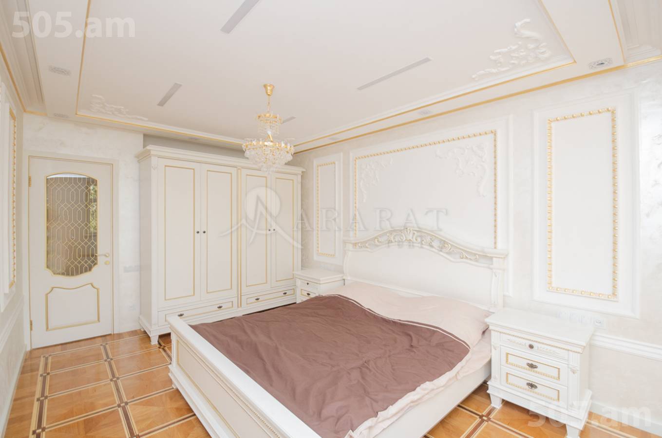 4 bedroom apartment for sale خیابان برادران اوربِلی, عربگیر ایروان, 138140