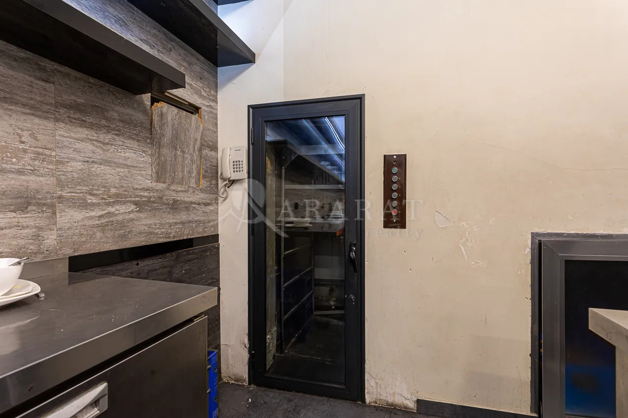 Commercial property for sale Shiraz St, Adjapnyak Yerevan, 158296