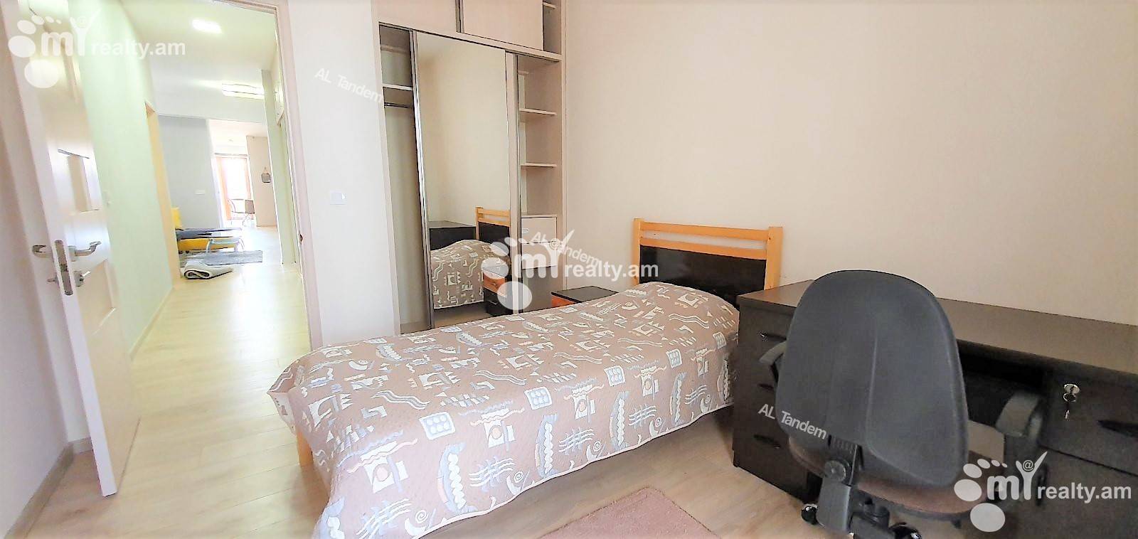 4 bedroom apartment for rent Antarayin St, Center Yerevan, 147991