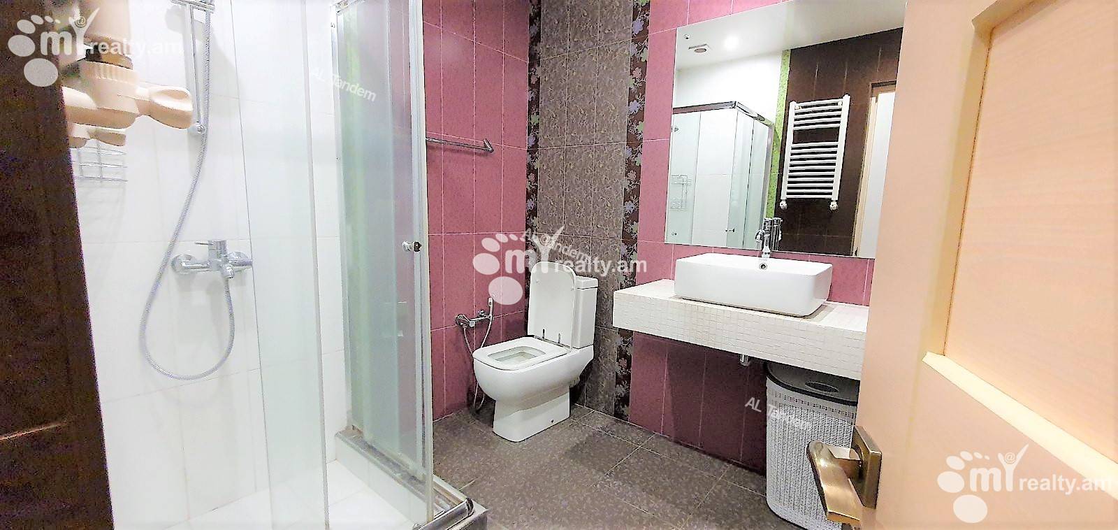 4 bedroom apartment for rent Antarayin St, Center Yerevan, 147991