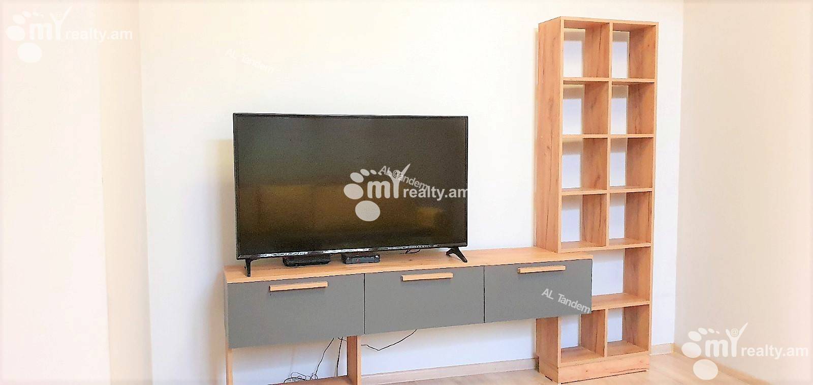 4 bedroom apartment for rent Antarayin St, Center Yerevan, 147991