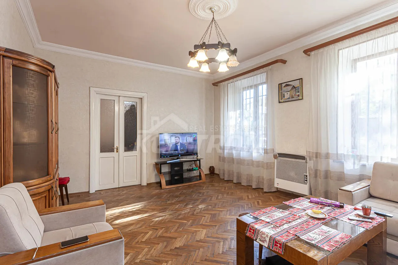 Commercial for sale خیابان ابوویان, مرکز شهر ایروان, 158520