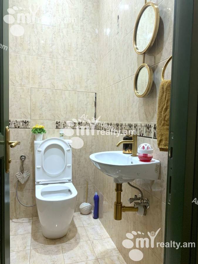 3 bedroom apartment for sale Pushkin St, Center Yerevan, 152861