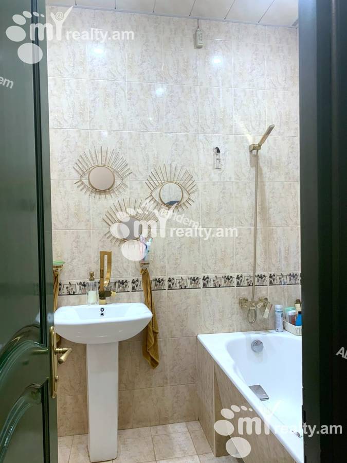 3 bedroom apartment for sale Pushkin St, Center Yerevan, 152861