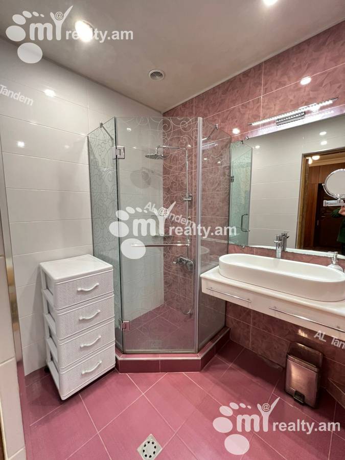 Снять 4 комнатную квартиру В.Папазян ул, Арабкир Ереван, 126101