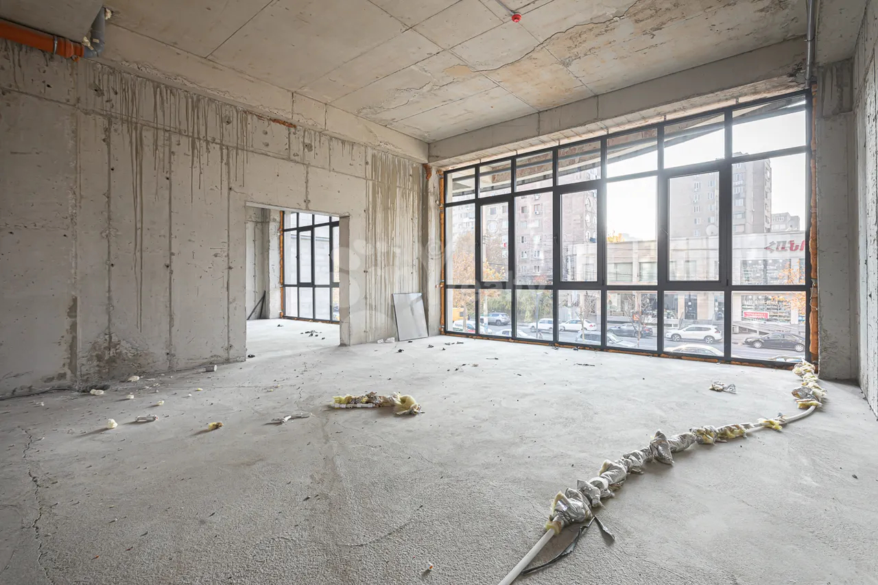 Commercial property for sale Paruyr Sevak  dis. 17 street, Avan Yerevan, 157753