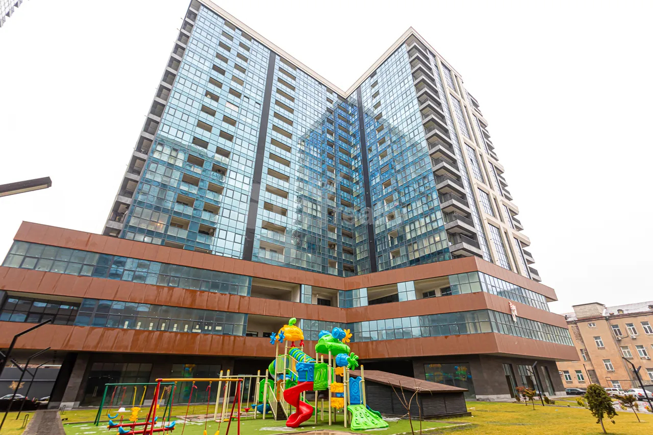 3 սենյականոց բնակարան  Կոմիտասի պող, Արաբկիր Երևան, 159367