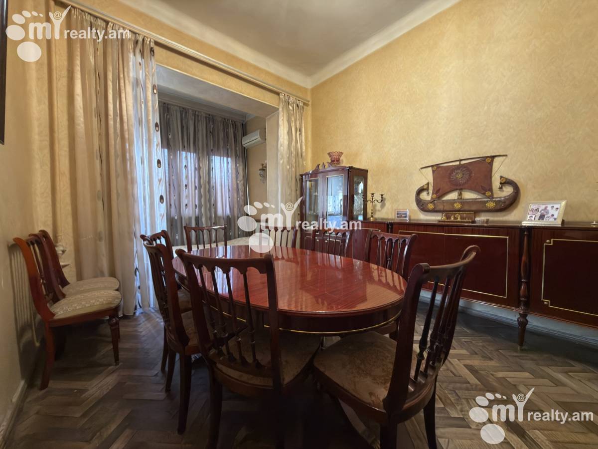 3 bedroom apartment for sale Paronyan St, Center Yerevan, 159679