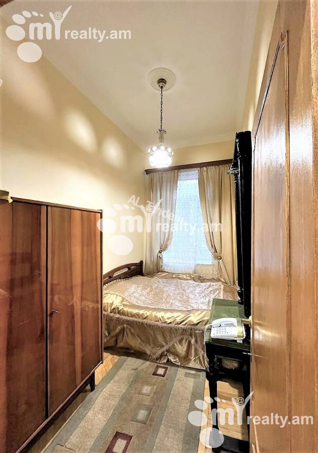 3 bedroom apartment for rent Tumanyan St, Center Yerevan, 133124