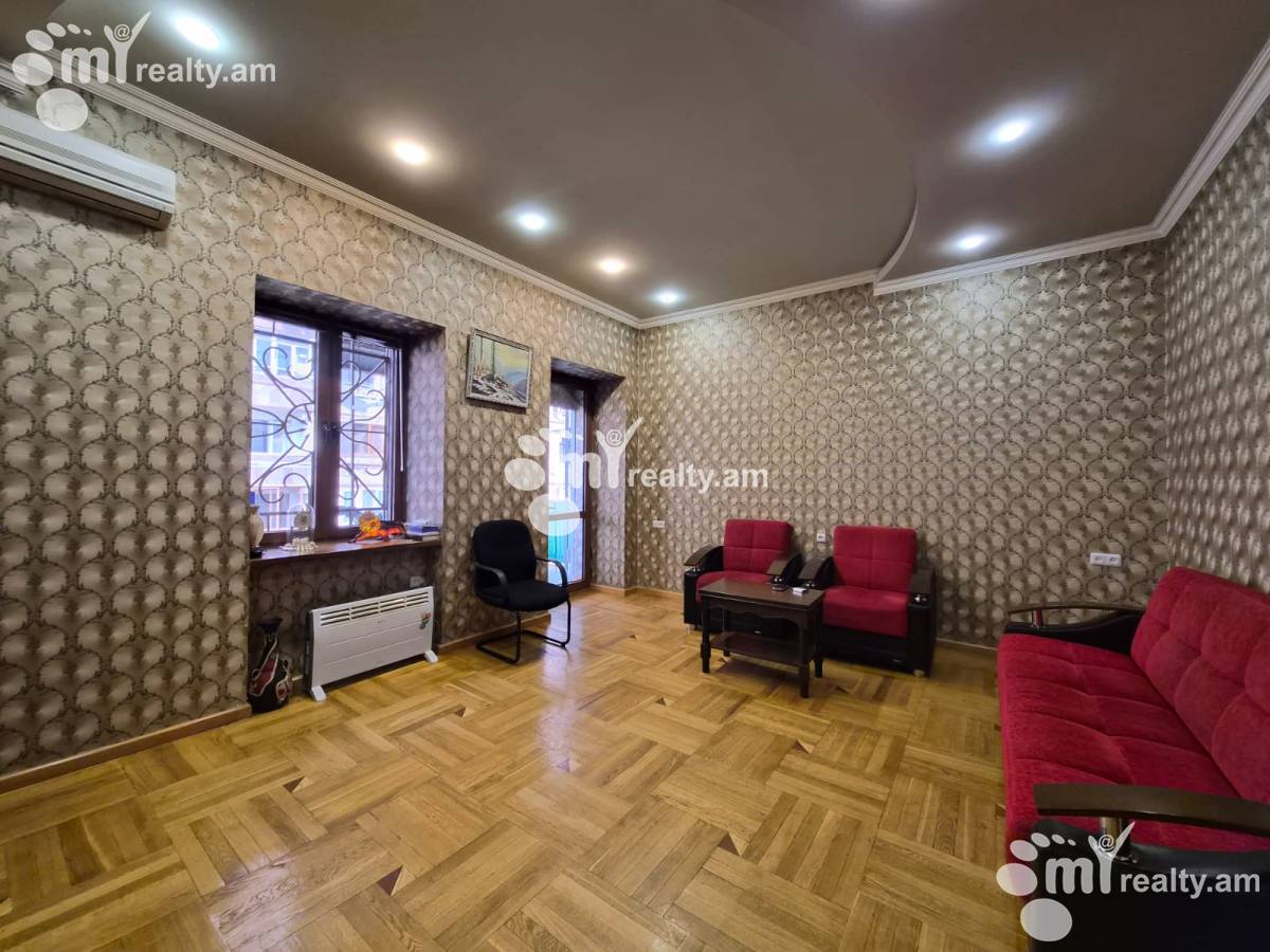 3 bedroom apartment for sale Vardanants St, Center Yerevan, 156126