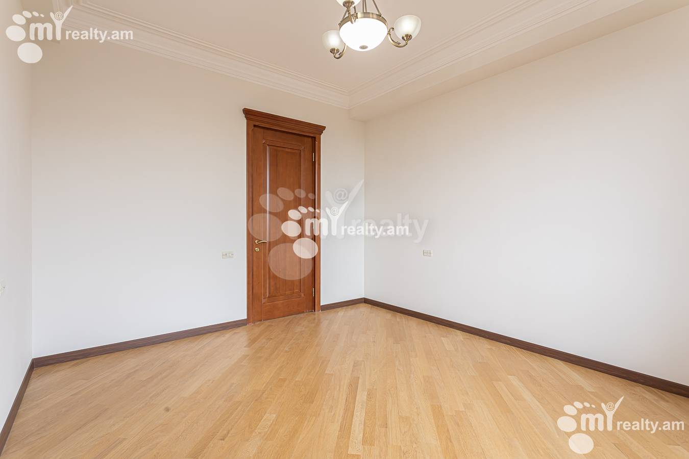 4 bedroom apartment for sale Vardanants St, Center Yerevan, 156904