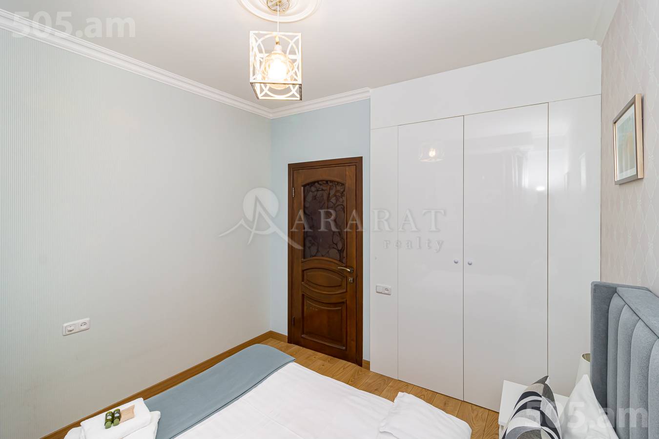 3 bedroom apartment for sale Pushkin St, Center Yerevan, 147636
