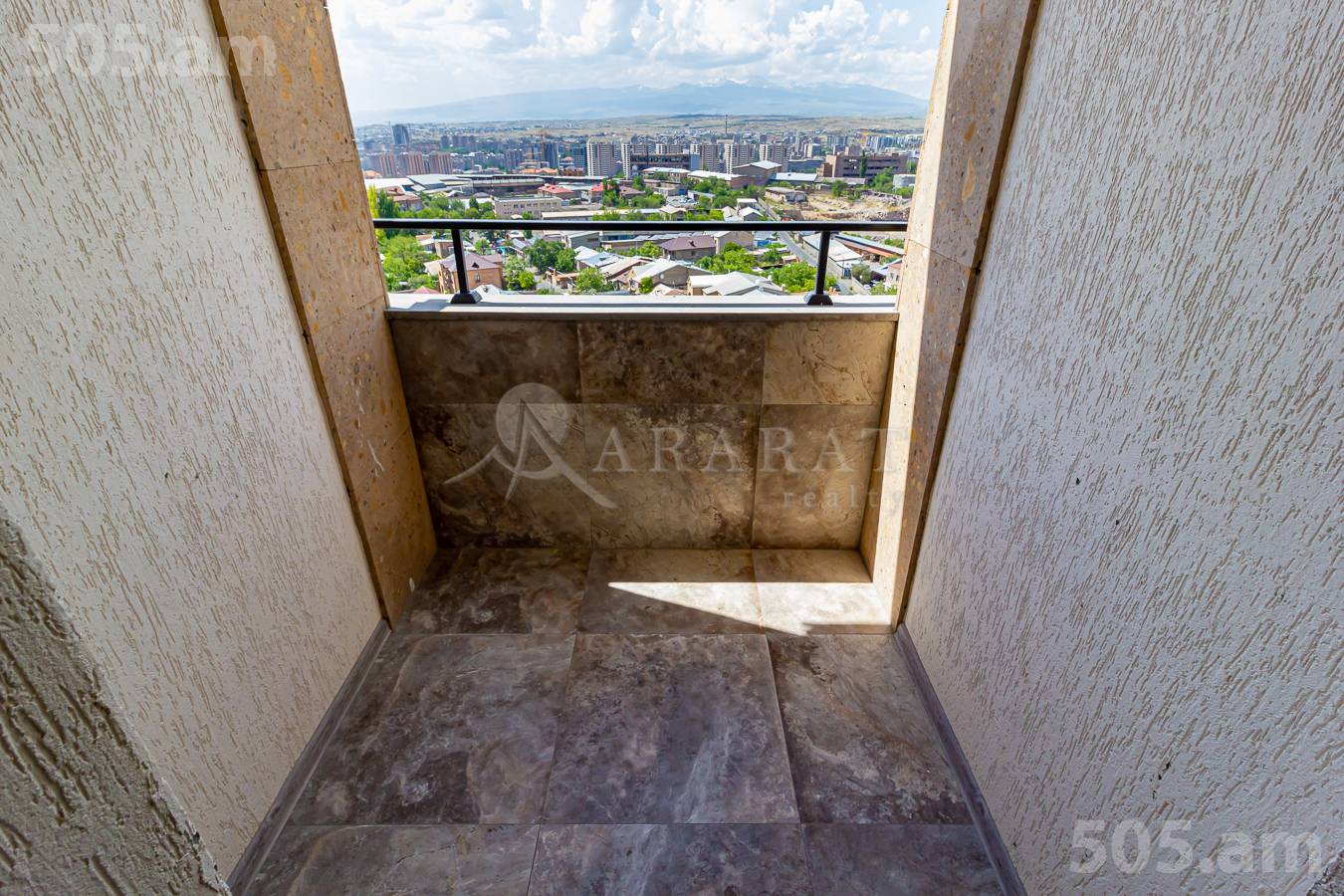 3 bedroom apartment for sale خیابان آرخوتیان, عربگیر ایروان, 151384