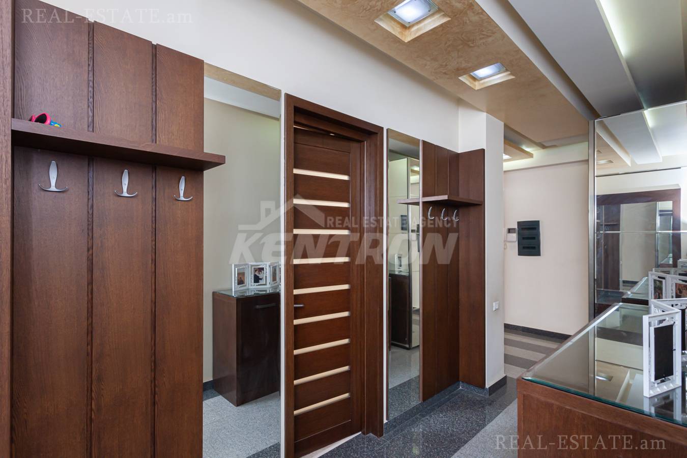 4 սենյականոց բնակարան  Համբարձումյան փող, Արաբկիր Երևան, 139649