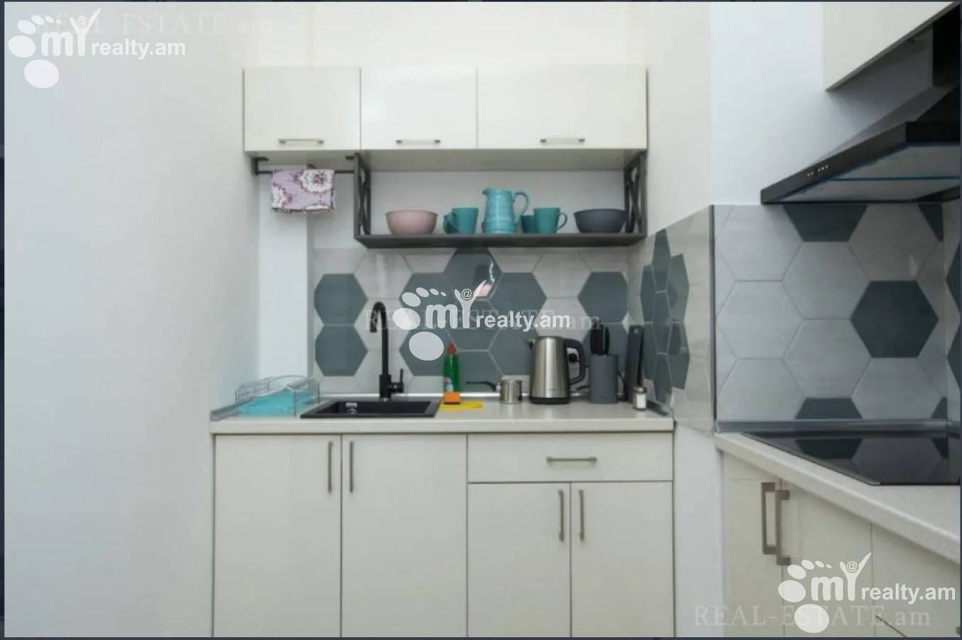 3 սենյականոց բնակարան  Եկմալյան փող, Կենտրոն Երևան, 145204