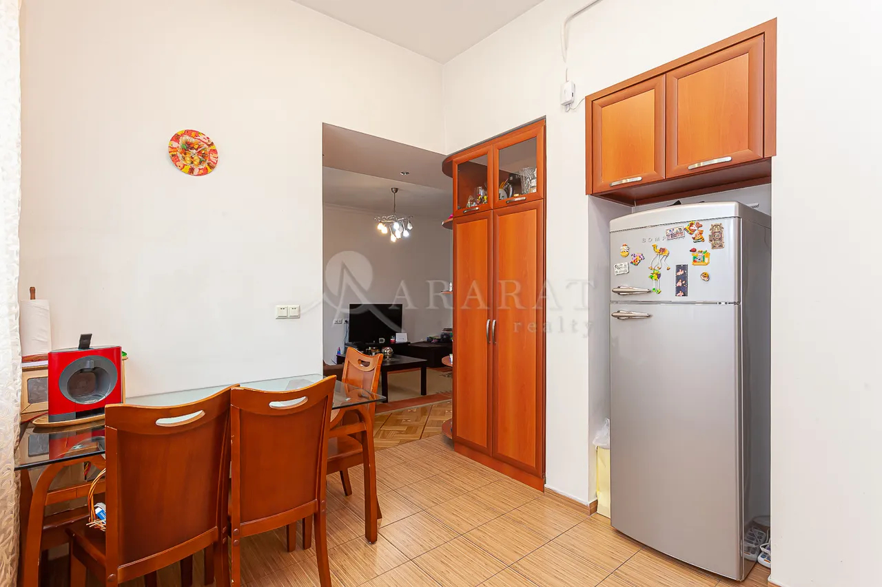 3 bedroom apartment for sale Pushkin St, Center Yerevan, 158495