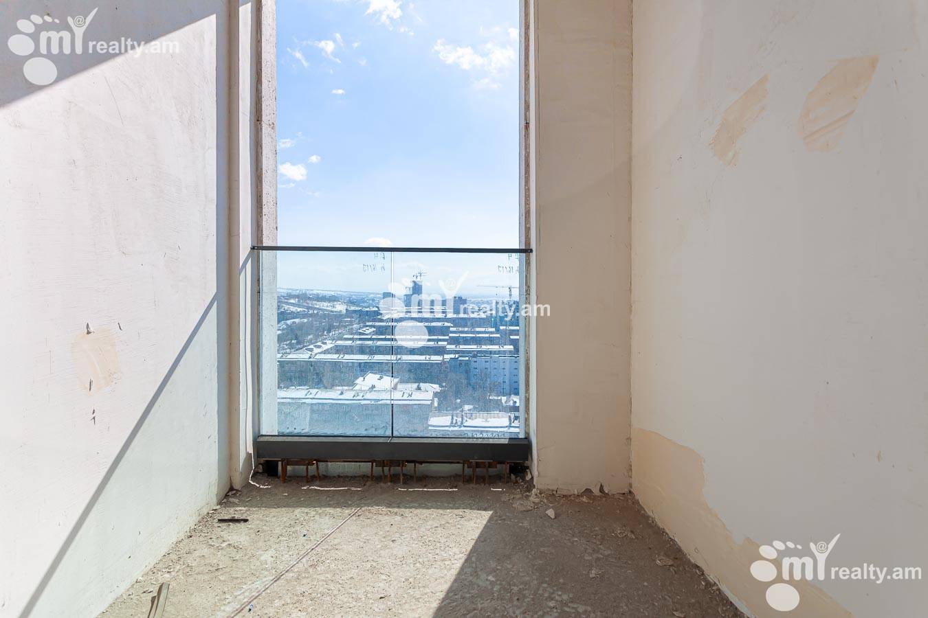 Купить 3 комнатную квартиру Абелян ул, Ачапняк Ереван, 154876