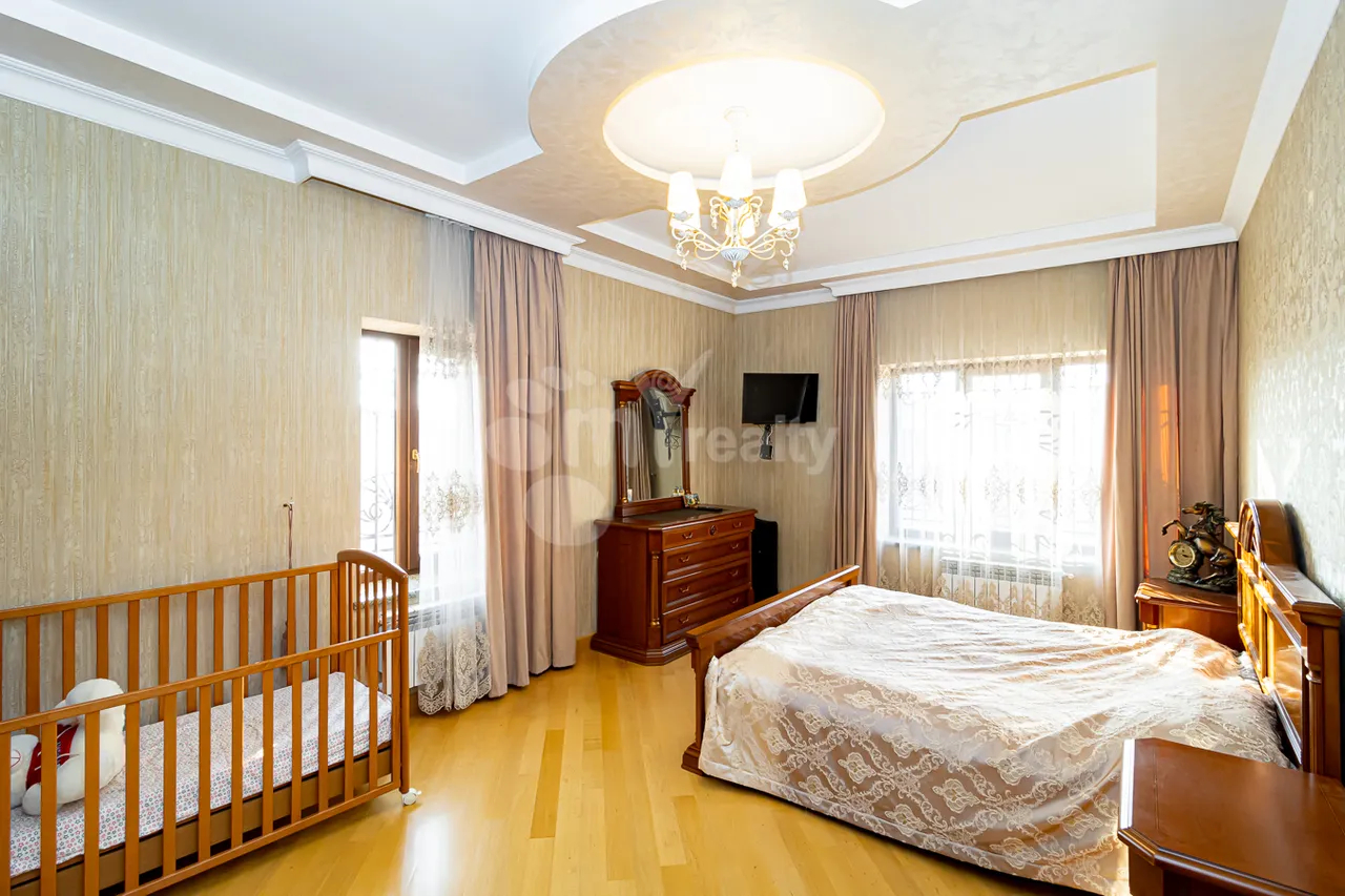 Առանձնատուն  Գ 1 թաղ., Աջափնյակ Երևան, 159068