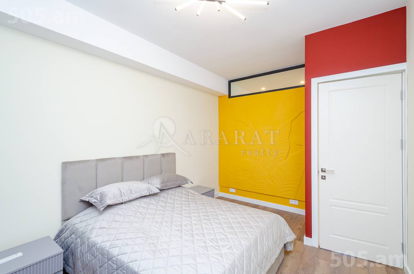 4 bedroom apartment for sale خیابان پارونیان, مرکز شهر ایروان, 150354