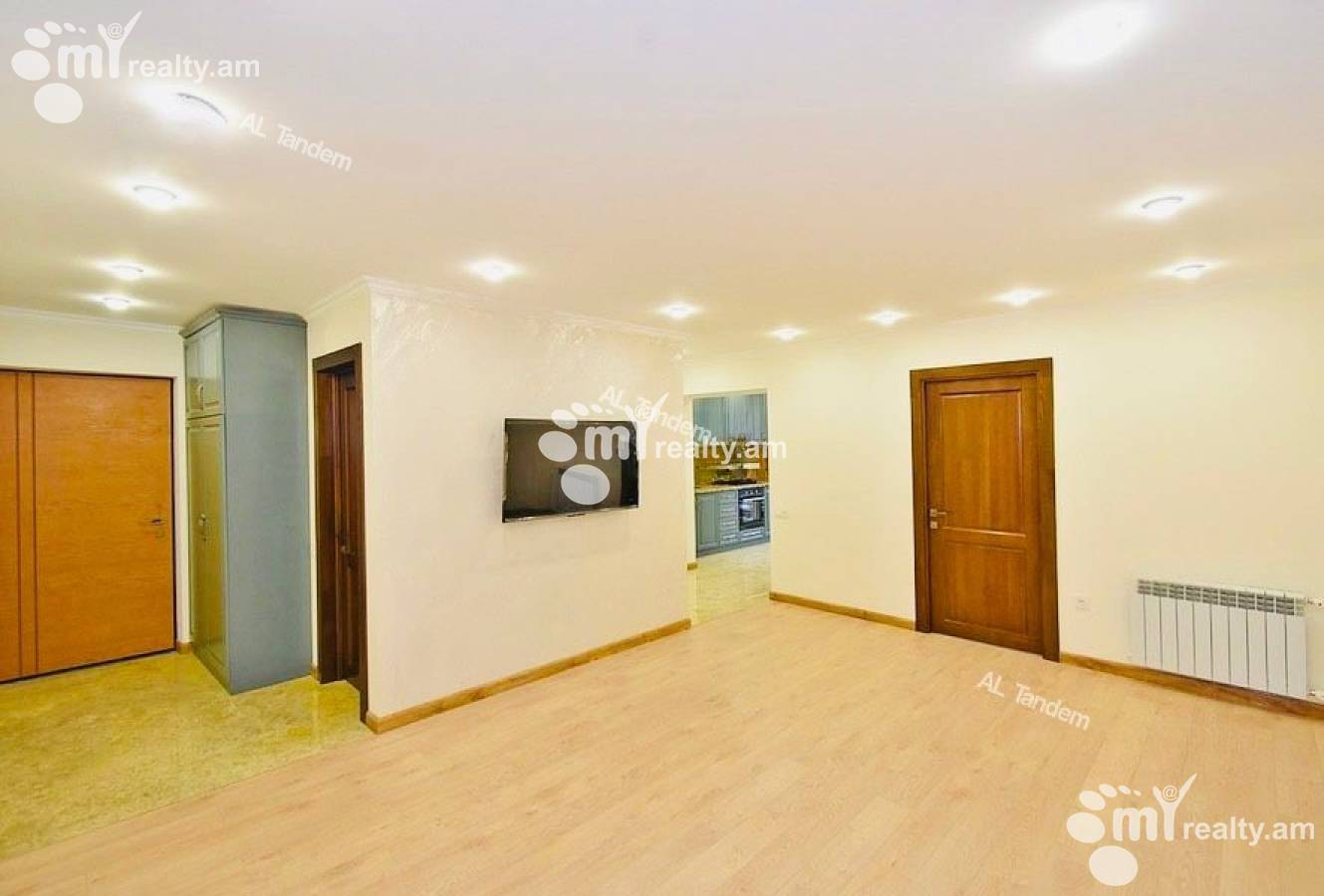 3 bedroom apartment for sale Abovyan St, Center Yerevan, 158491