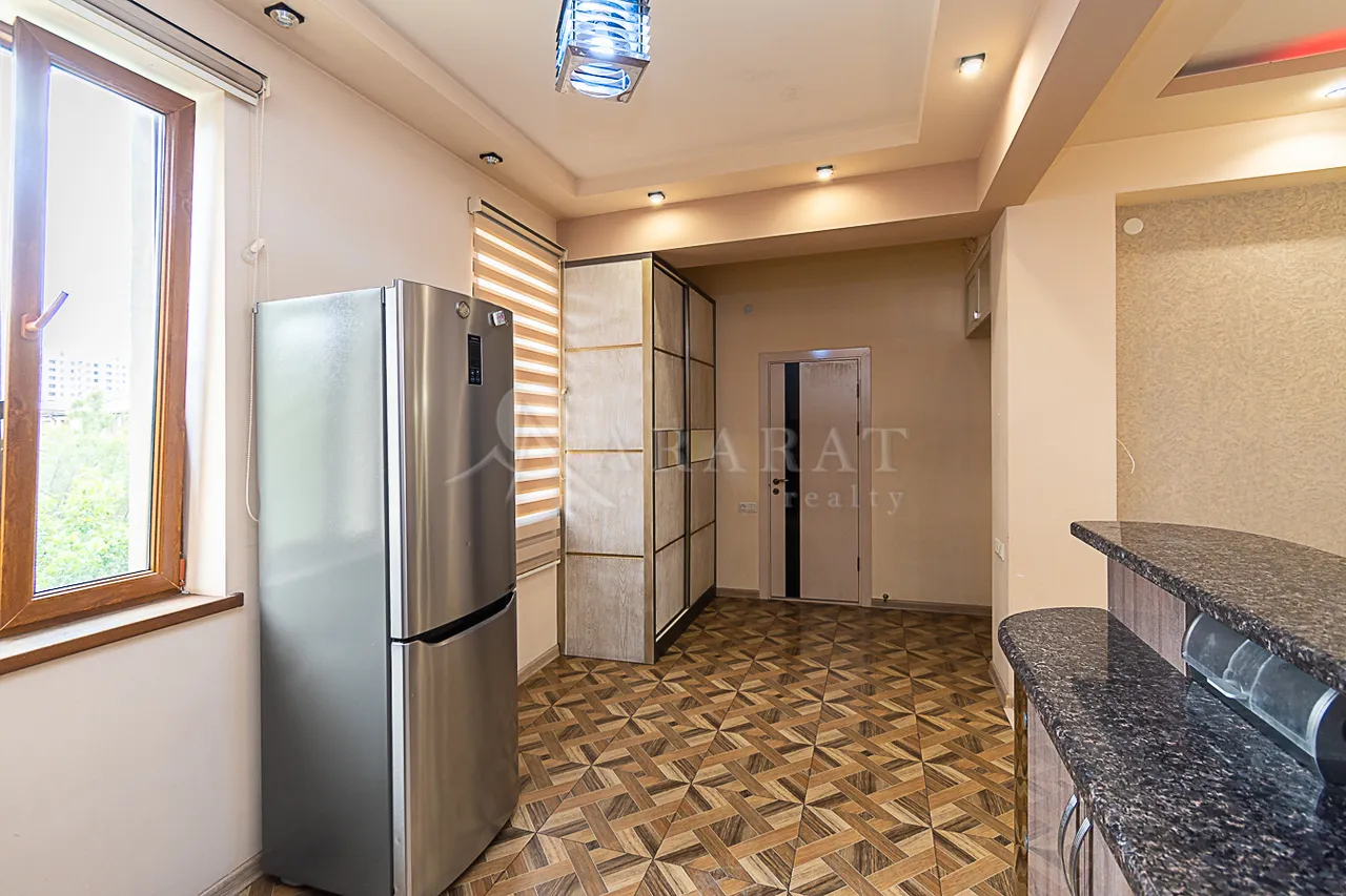 3 bedroom apartment for sale Sevak St, Qanaqer- Sejtun Yerevan, 161976