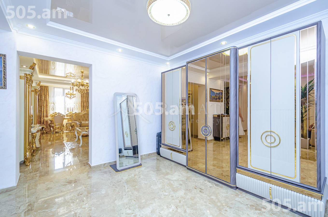 3 bedroom apartment for sale Antarayin St, Center Yerevan, 154788