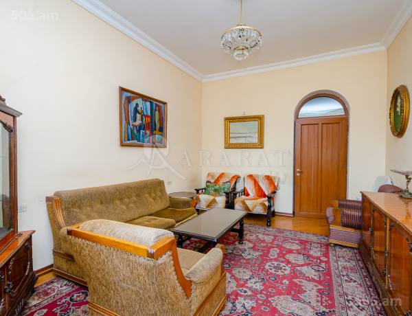 2-senyakanoc-bnakaran-vacharq-Yerevan-Center