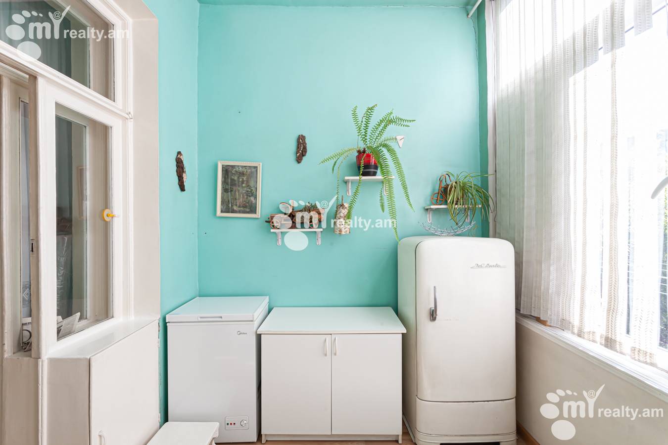 3 սենյականոց բնակարան  Մաշտոցի պող, Կենտրոն Երևան, 141313