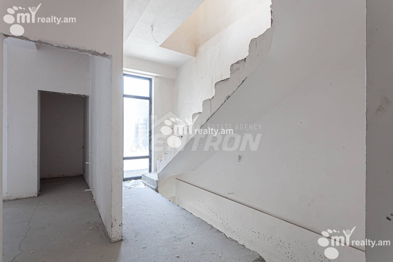 Առանձնատուն  Առինջ Բ 2-րդ փողոց, Աբովյան Կոտայք, 155935