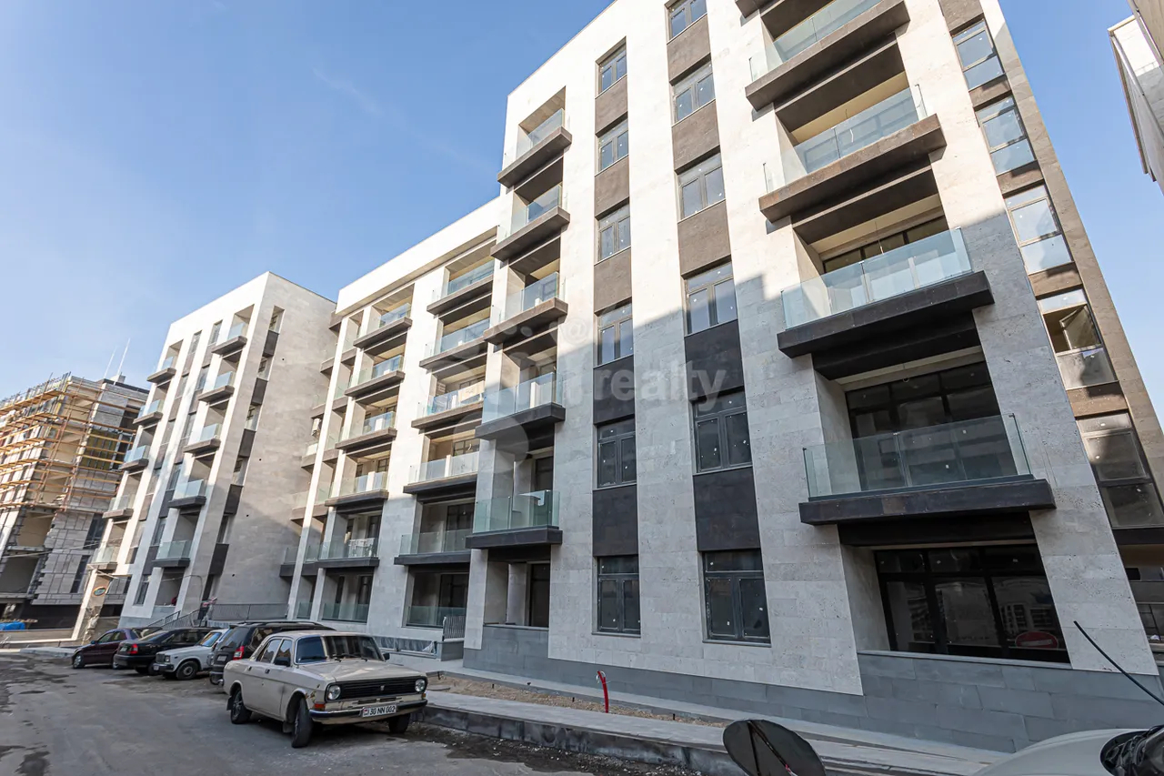 3 bedroom apartment for sale Antarayin, L.Azgaldyan street,, Center Yerevan, 157854