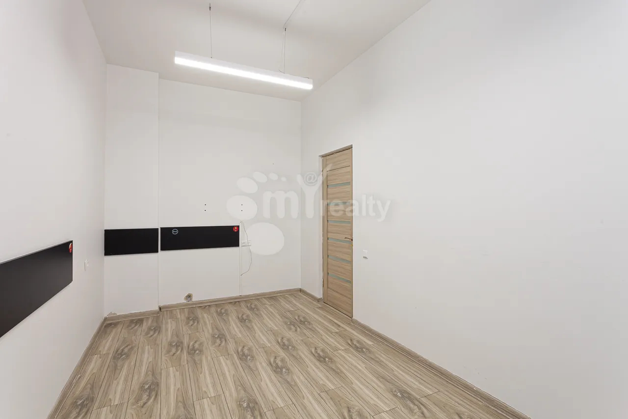Commercial property for rent V.Papazyan St, Arabkir Yerevan, 160453