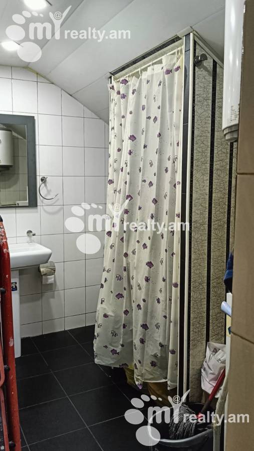 Снять коммерческoе помещение Исраелян ул, Центр Ереван, 153954