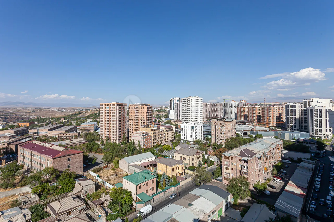 3 bedroom apartment for sale خیابان گِریبودوف, عربگیر ایروان, 161927