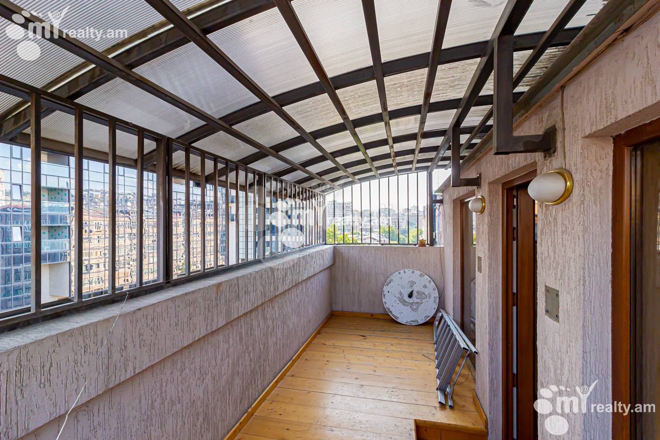 5 սենյականոց բնակարան  Պուշկինի փող, Կենտրոն Երևան, 152545