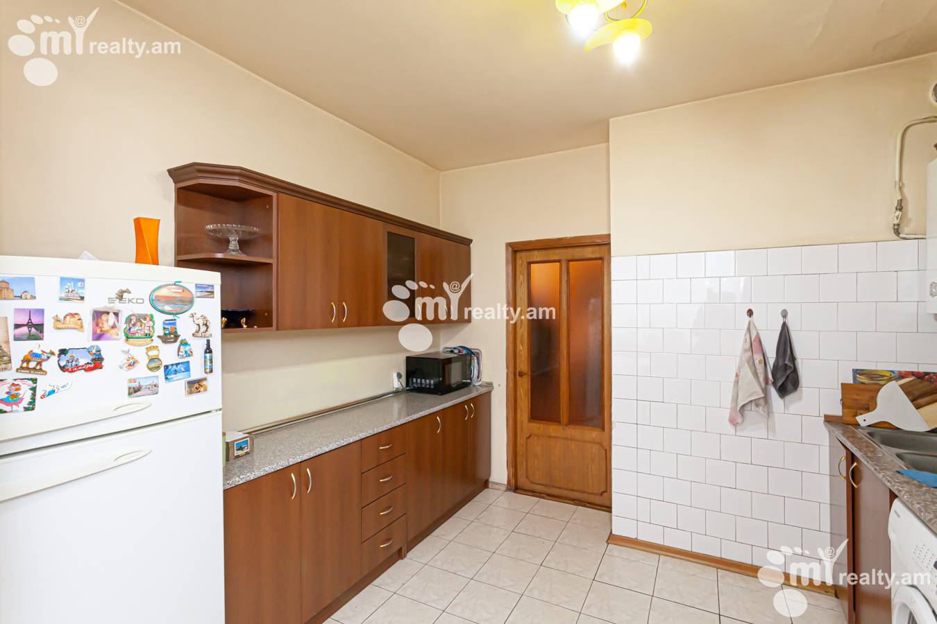 4 bedroom apartment for sale Kajaznuni St, Center Yerevan, 143099
