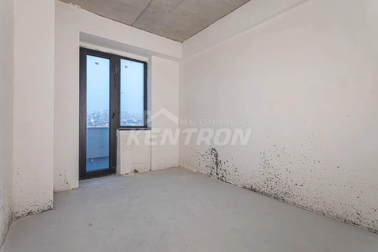 3 bedroom apartment for sale Antarayin St, Center Yerevan, 157610