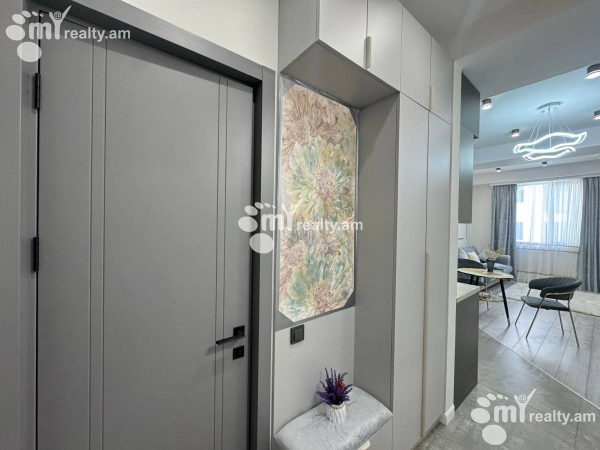 Купить 1 комнатную квартиру Мамиконянц ул, Арабкир Ереван, 160153