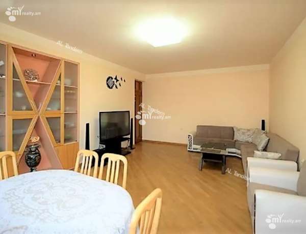 arandznatun-vacharq-Yerevan-Center