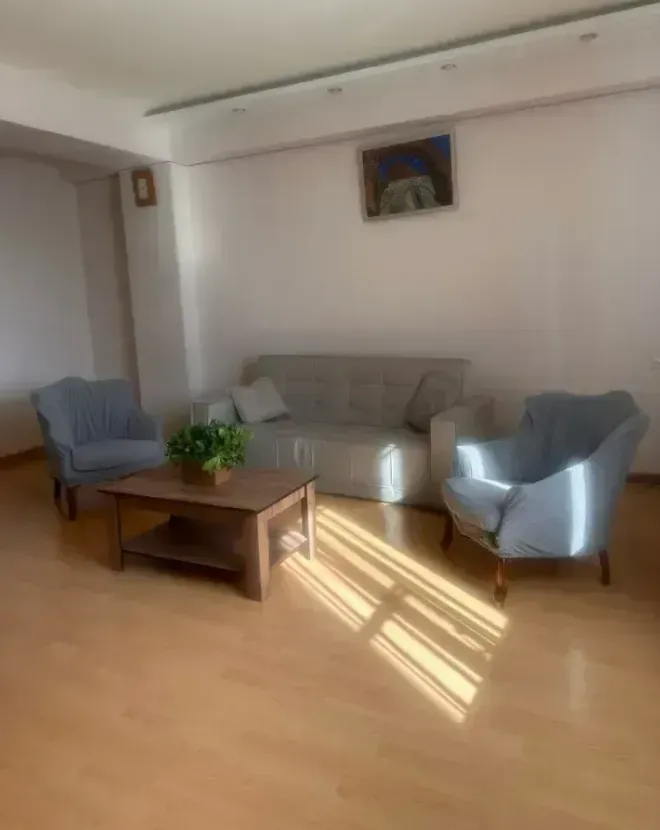 3 սենյականոց բնակարան վարձով Սարյան փող, Կենտրոն Երևան, 161772