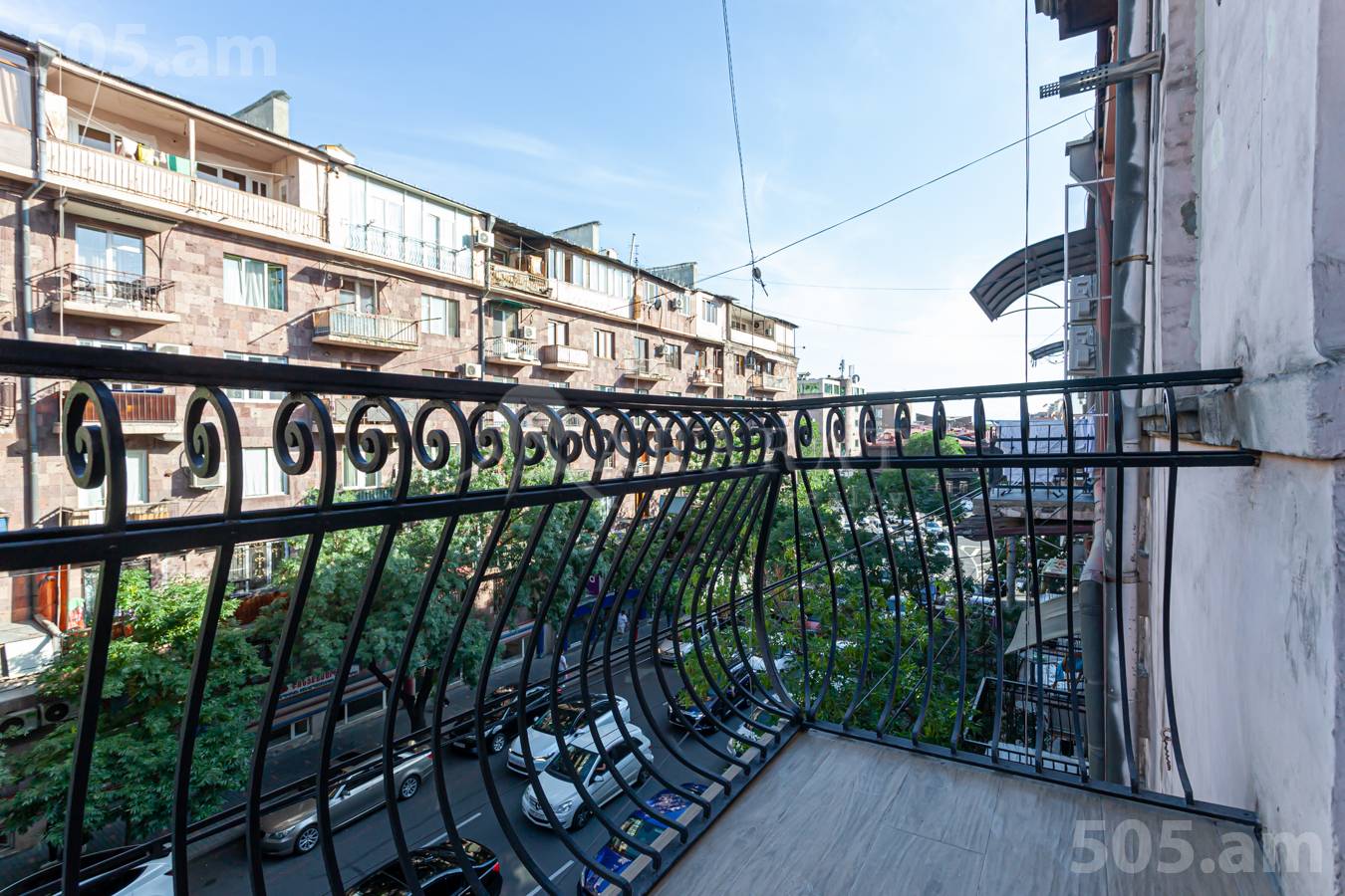 3 սենյականոց բնակարան  Նալբանդյան փող, Կենտրոն Երևան, 150610