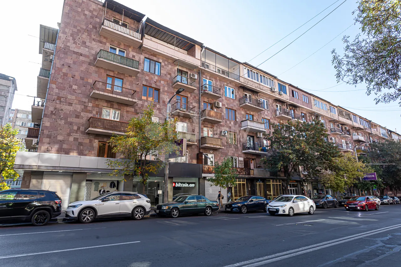 3 bedroom apartment for sale Nalbandyan St, Center Yerevan, 157230