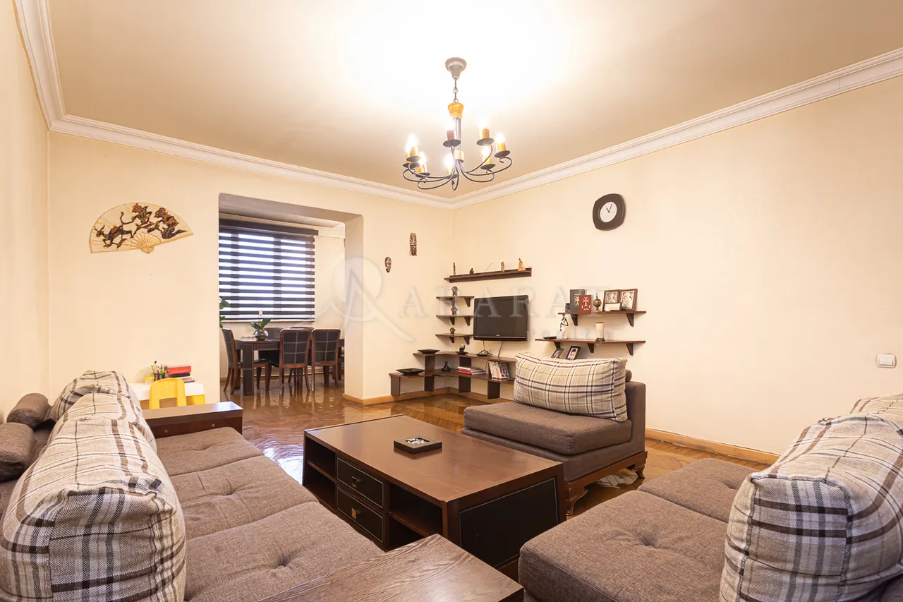 5 bedroom apartment for sale Hr.Kochar St, Arabkir Yerevan, 158248
