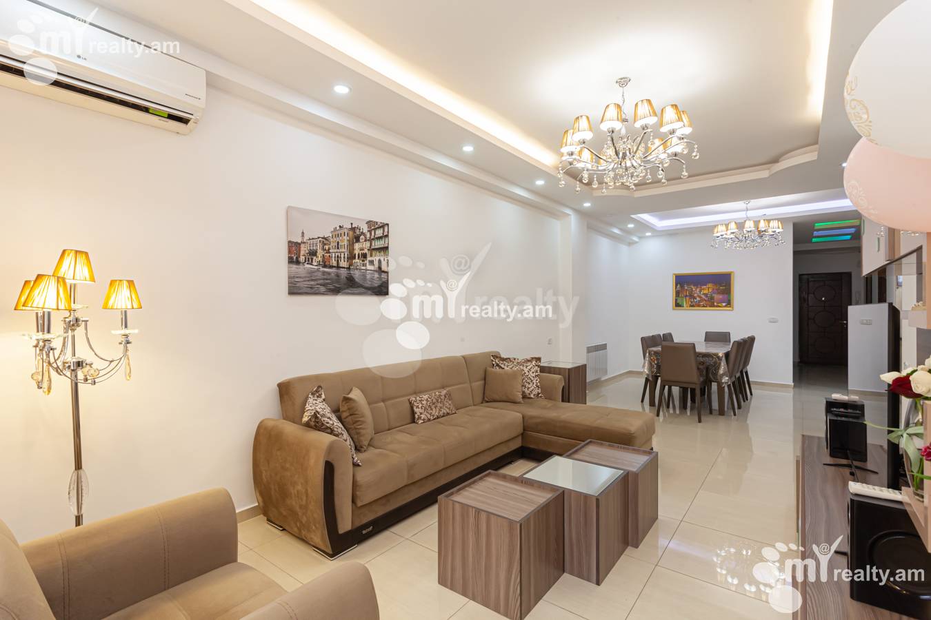 3 bedroom apartment for rent خیابان ابوویان, مرکز شهر ایروان, 151166