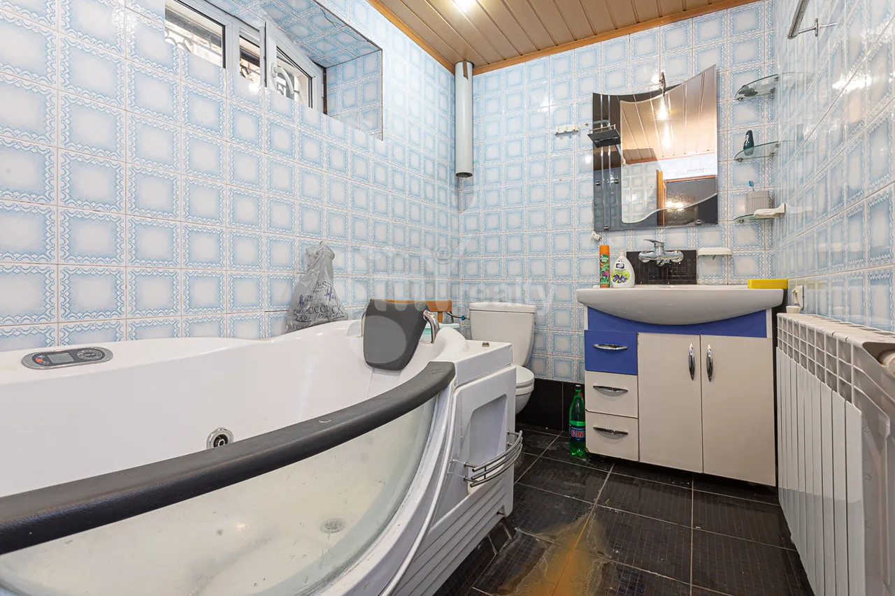 House for sale Kanaker 5 St, Quanaquère-Zeytoun Yerevan, 159297