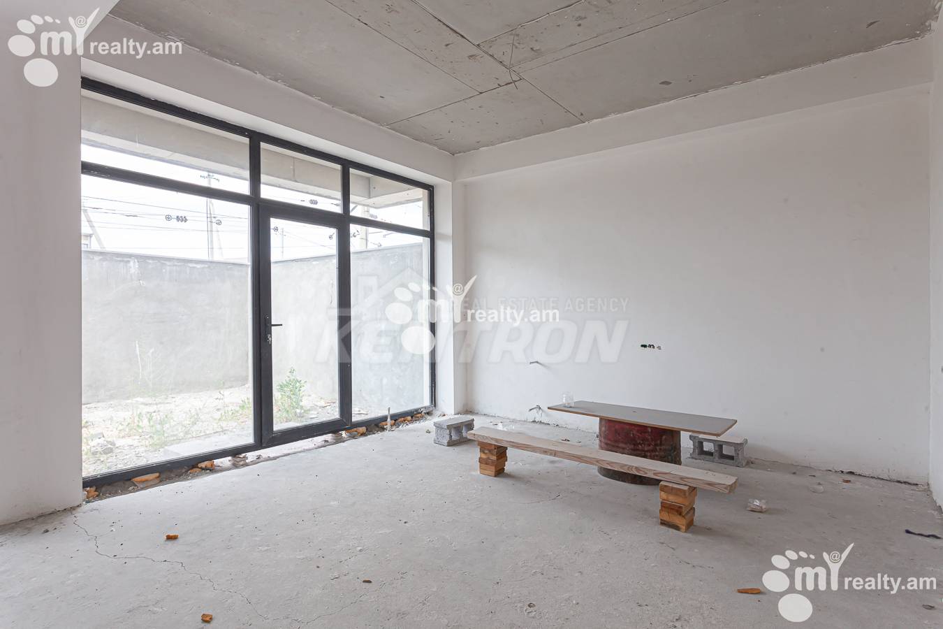 Առանձնատուն  Առինջ Բ 2-րդ փողոց, Աբովյան Կոտայք, 155935