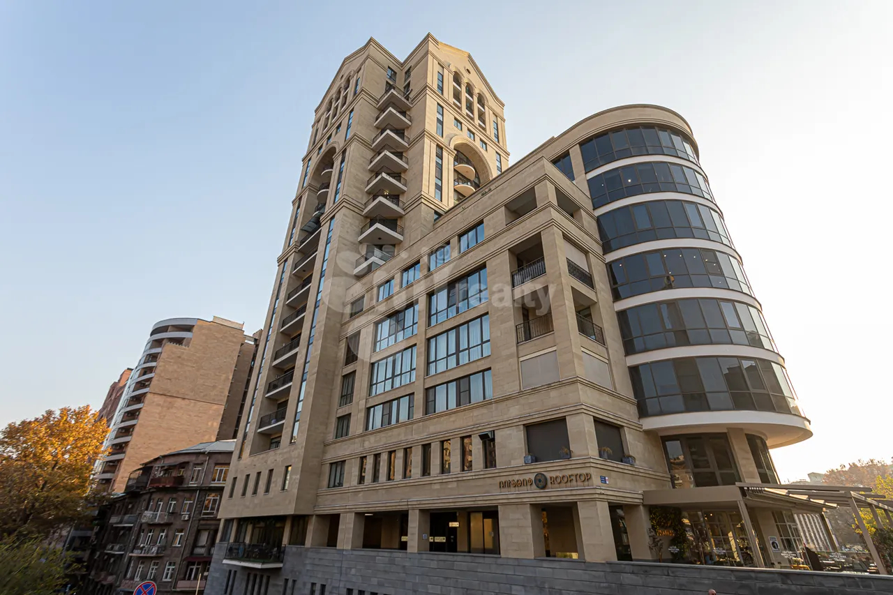 Commercial property for rent Buzand St, Center Yerevan, 157958